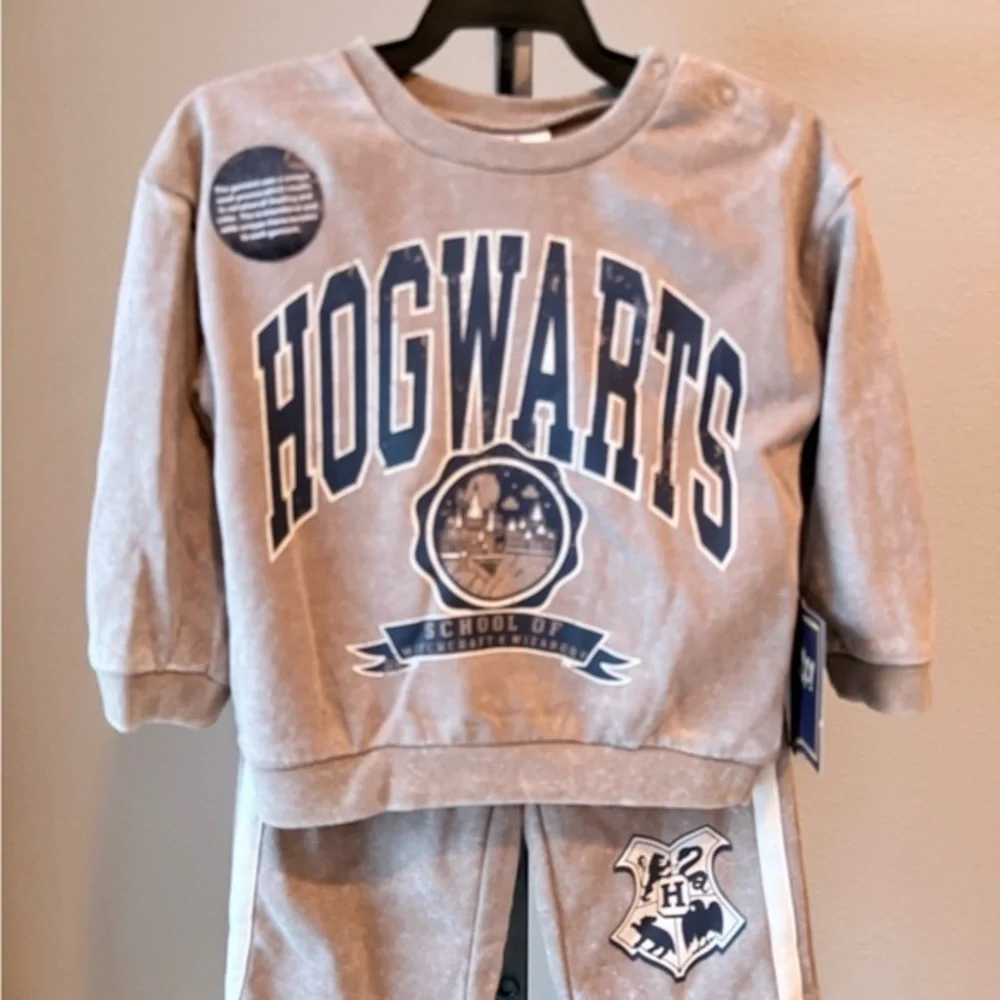 NWT Harry Potter Hogwarts infant size 18 months two piece set
